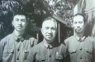 粟寒生基本情况简介 粟裕大将军次子粟寒生享年71岁