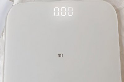 小米体重秤怎么校准 小米体重秤放平不归零怎么办