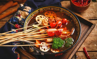冒菜和麻辣烫的区别有哪些 麻辣烫和冒菜的四点不同