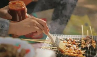 野外烧烤完毕后怎么处理炭火更安全 野外烧烤完毕后如何处理炭火更安全