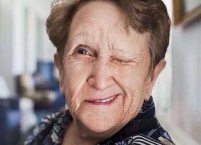 女人右眼跳灾是真的吗 女人如果右眼皮跳是吉还是凶