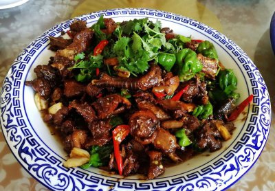 辣子鸡是哪个省的名菜 东省枣庄是中国辣子鸡之乡