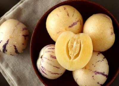 人参果中间的那个籽能吃吗 人参果中间那个东西能吃吗