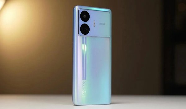 买2000价位的手机牌子