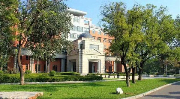 南开大学在哪个城市