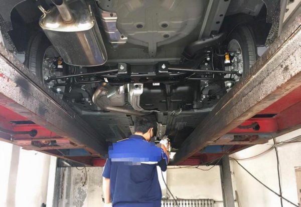 汽车底盘装甲是什么东西