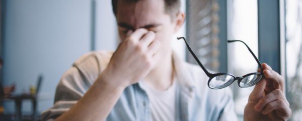 眼镜有油污怎么清洗