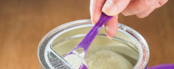 奶粉不放在冰箱保存可以吗