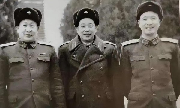 柯蓝爷爷是一个什么样的人