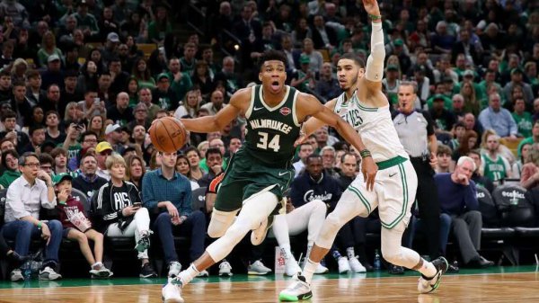 字母哥多高真实身高多少