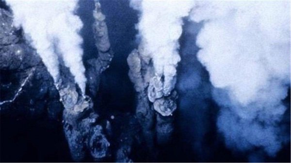 地球最深的地方是哪个海沟