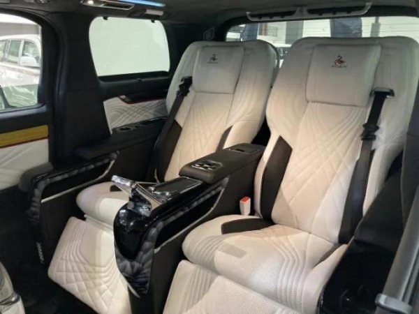 丰田埃尔法为什么在中国这么贵