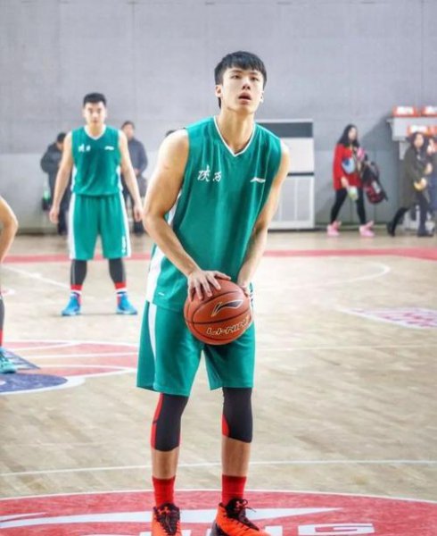 赖益烨的个人资料