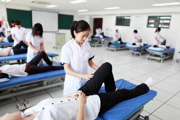 女生冷门又高薪的职业