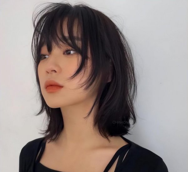 适合中年女性的短发型