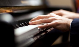 卧室钢琴怎么选择 如何选择钢琴