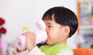 男孩水杯上刻什么字好一点 男孩水杯上刻哪些字好一点