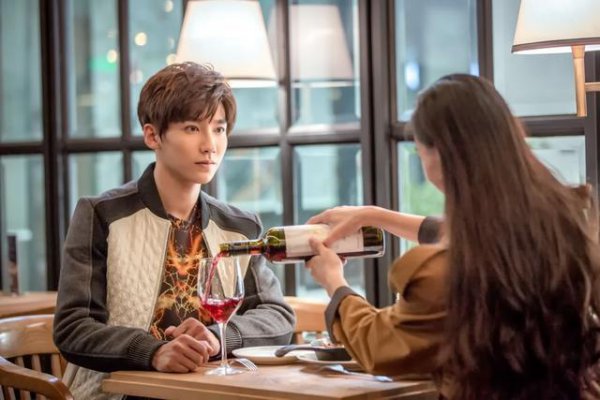 感情中欲情故纵是什么意思