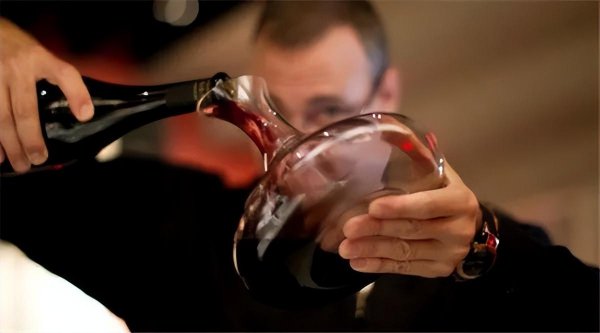 红酒里面有渣渣是怎么回事