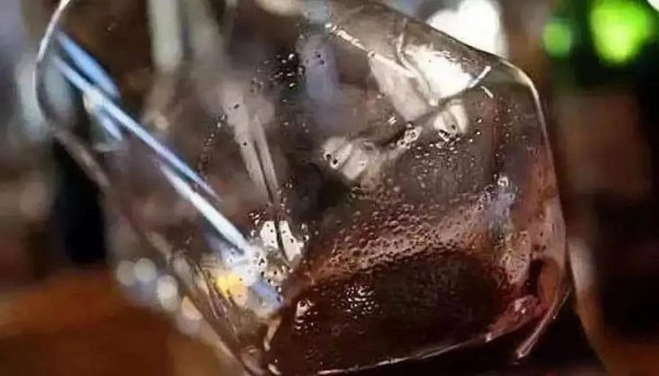 红酒里面有渣渣是怎么回事