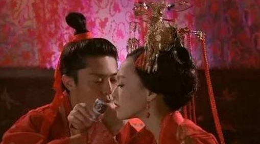 结婚喝交杯酒是什么意思