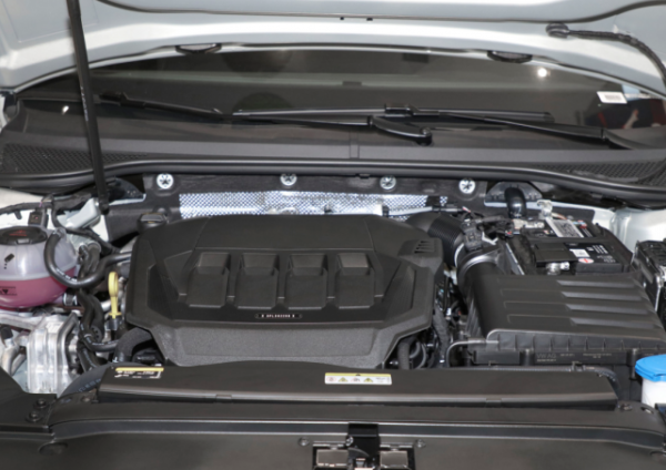 雅阁和迈腾怎么选择实用点