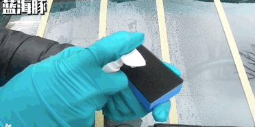 前挡风玻璃油膜怎么去除