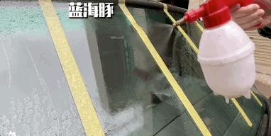 前挡风玻璃油膜怎么去除