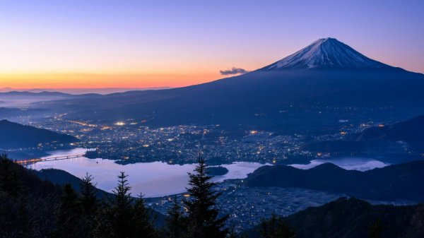 日本地理位置及地形特点