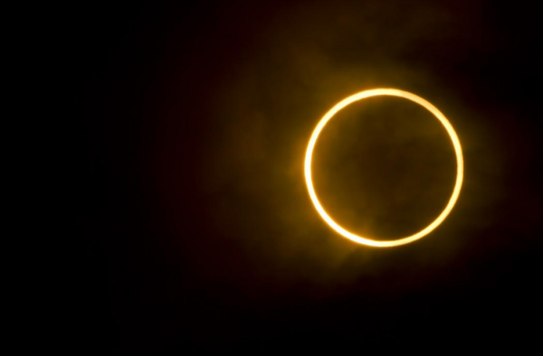 日环食和日全食有什么区别