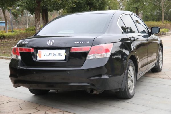 八代雅阁优缺点