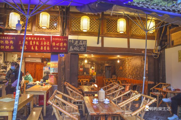 成都宽窄巷子景点介绍