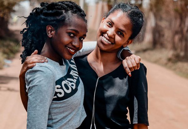 肯尼亚说什么语言为主