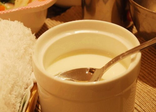 过期酸奶浇花的正确方法