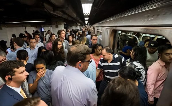 美国人口多少亿