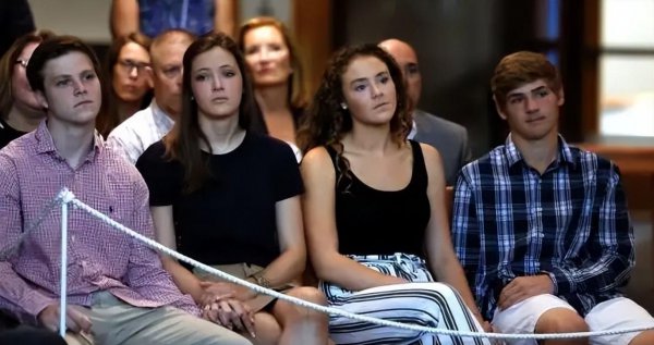 美国人口多少亿