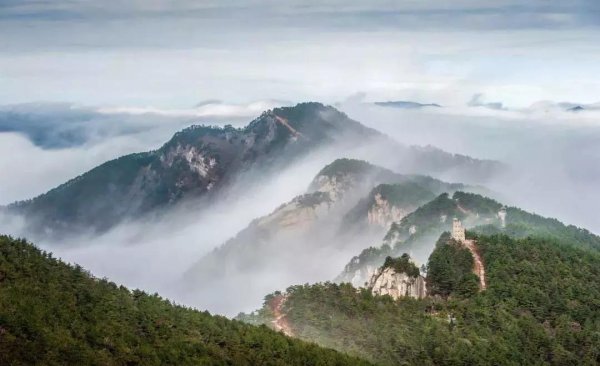 湖北有什么山峰适合游玩
