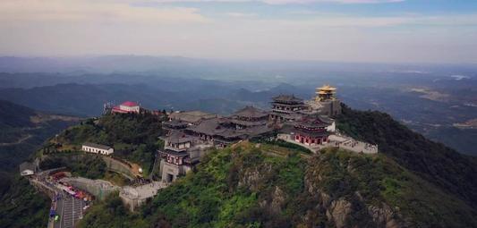 湖北有什么山峰适合游玩