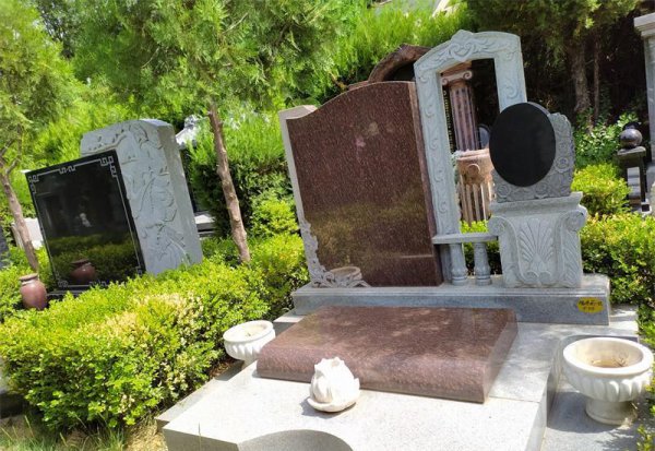 选墓地有什么讲究与禁忌