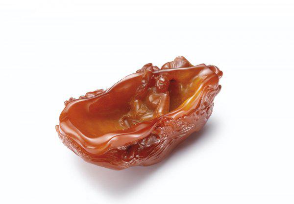 琥珀什么颜色最珍贵