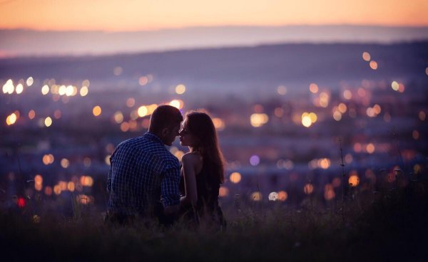 喜欢一个人的眼神特征