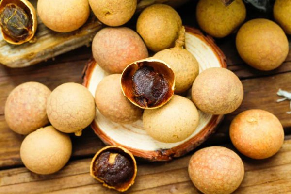 桂圆跟龙眼有什么区别图片