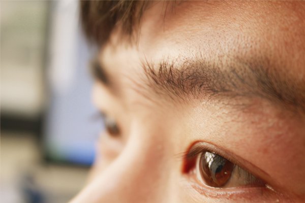 晚上手机放在枕边有辐射吗