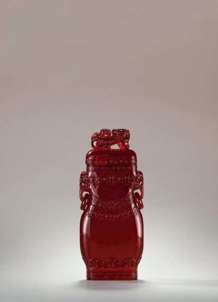 女人戴蜜蜡好还是玉好一点