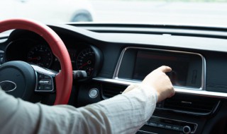 奥德赛怎么判断车身距离 路上开奥德赛如何判断车距