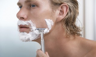 如何挑选电动剃须刀 电动剃须刀怎么选择