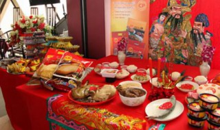 过年桌上摆的牌位叫什么 过年桌上摆的牌位叫啥名字