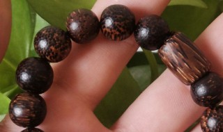沉香木手串怎么分辨好坏 沉香木手串分辨好坏的方法介绍