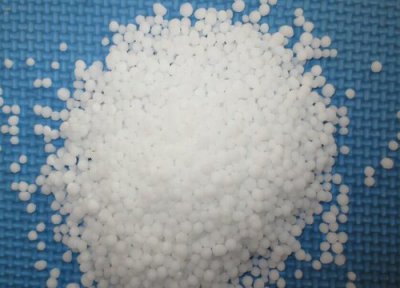 兰花用尿素是怎样施肥 如何给兰花使用尿素令叶片更浓绿