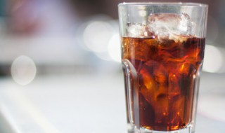 喝完碳酸饮料后哪种做法更健康 喝完碳酸饮料后怎样做更健康